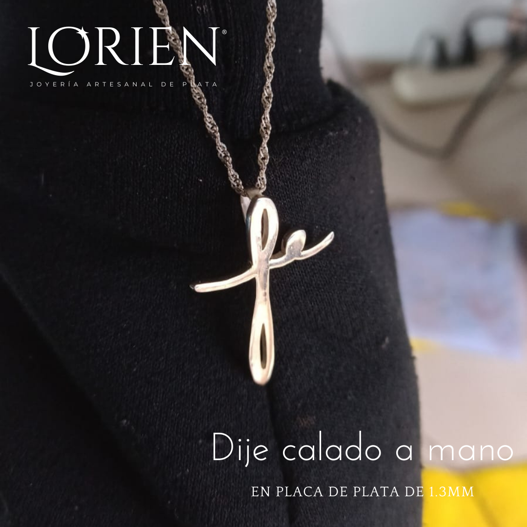 Collar "Fe" en plata 925