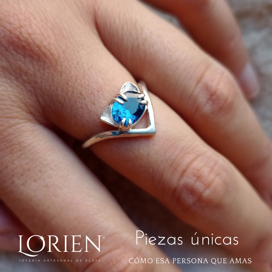 Anillo "Purr" de plata 925