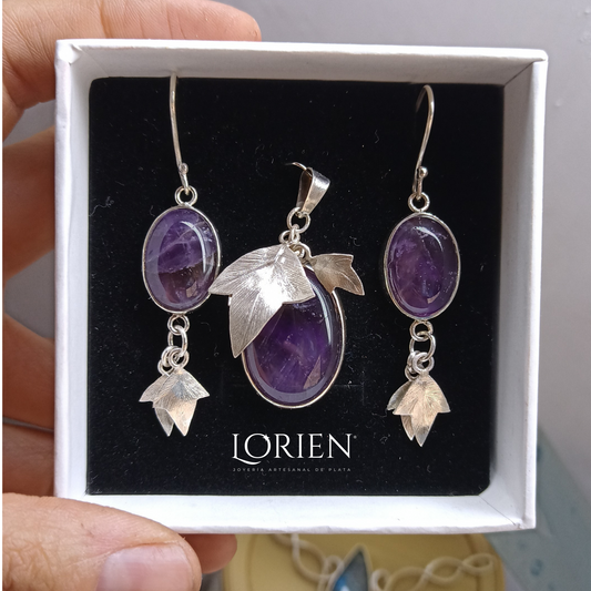 "Ivy" set in 925 silver and Amethyst