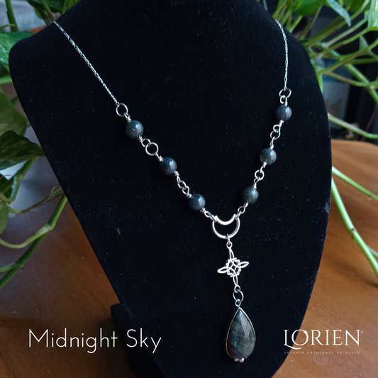 Midnight Sky Blue Labradorite Witch Knot Necklace 
