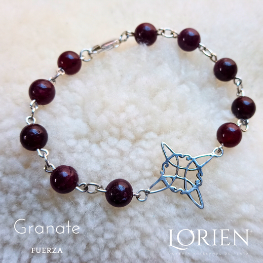 Witch Knot Bracelet with Garnets "Strength"