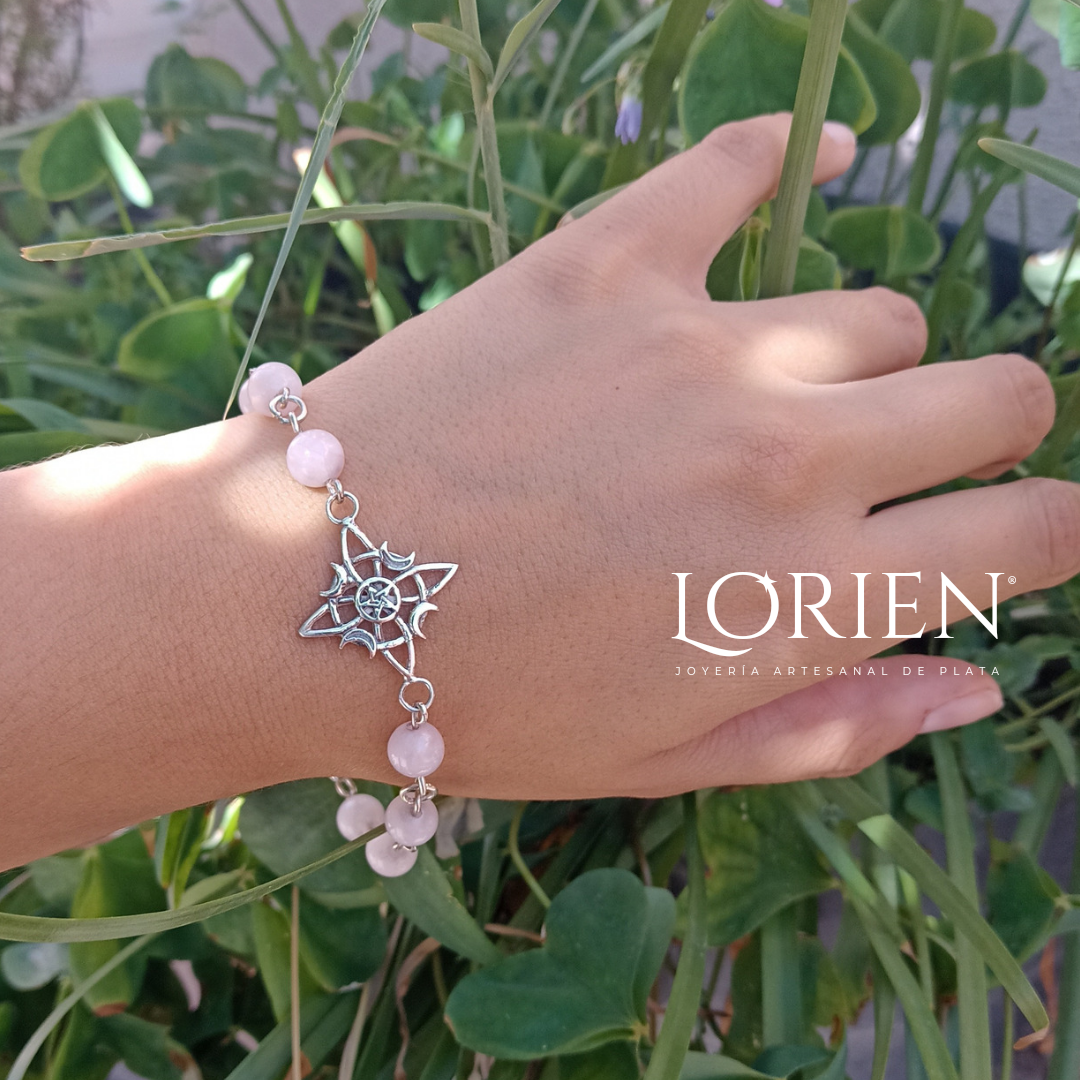 "Sweet Embrace" bead bracelet with Witch's Knot, in 925 silver